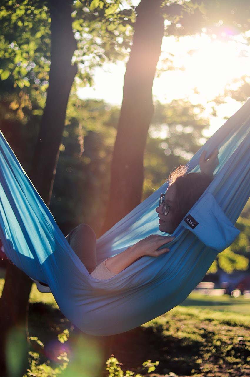 poza hamac haam albastru deschis